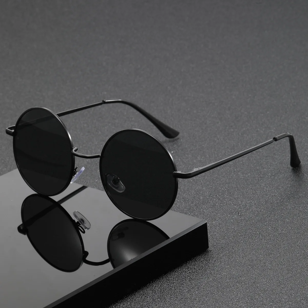 New Small Round Women Sunglass - Designer Sunglasses recension och pris